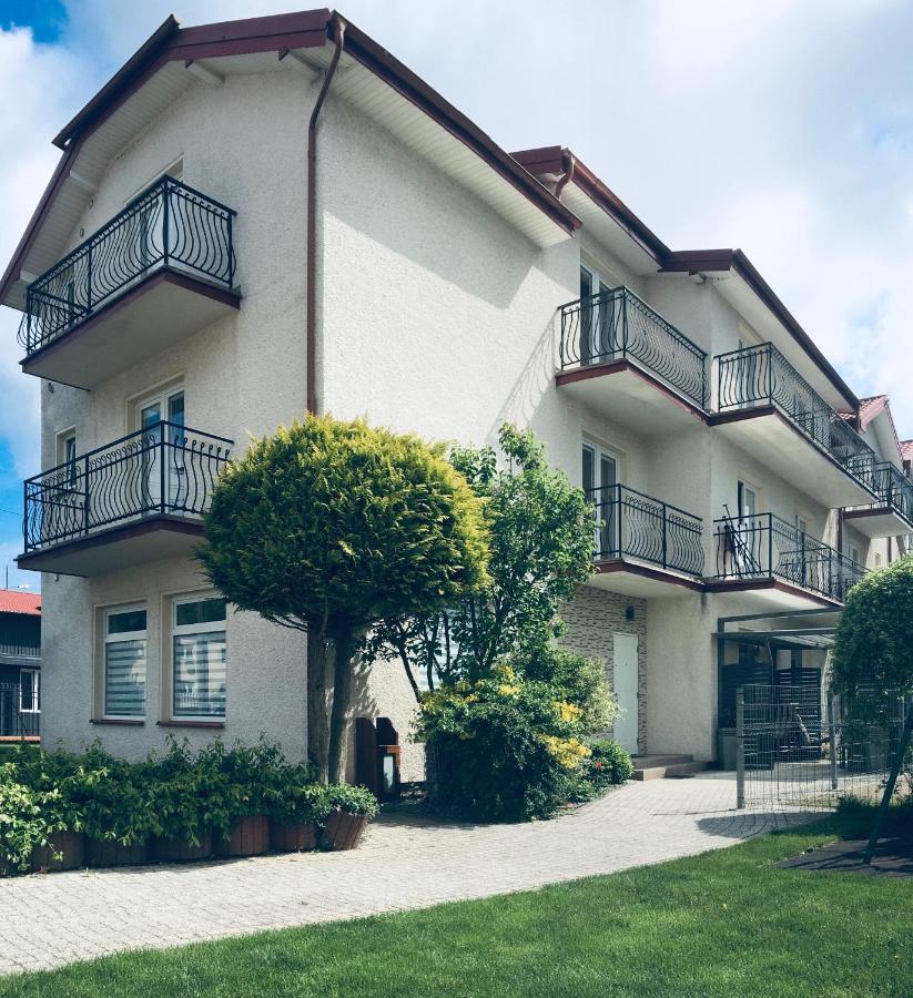Pokoje Goscinne Matiz Karwia Esterno foto